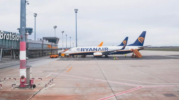 Ryanair: Σούπερ ευκαιρία - Φθηνά εισιτήρια για ταξίδια από τώρα έως και τον Σεπτέμβρη