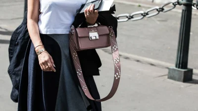 Αυτά τα παπούτσια-πασπαρτού "σώζουν" κάθε καλοκαιρινό look σε χρόνο dt