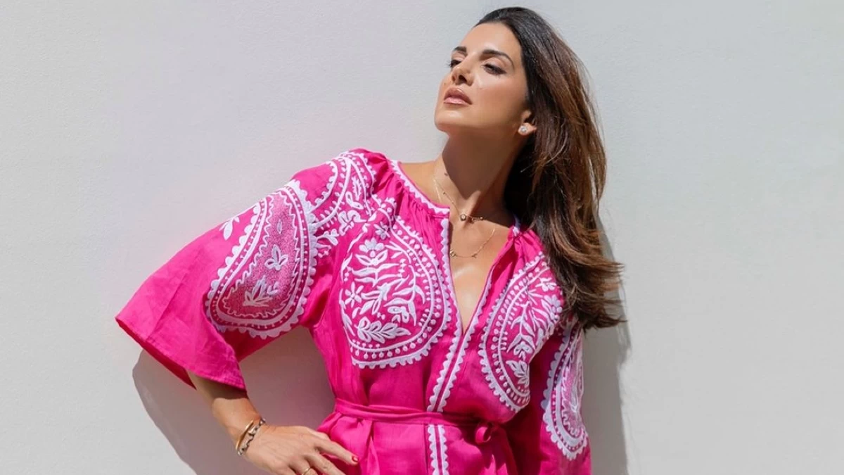 Σταματίνα Τσιμτσιλή: Ποζάρει με κίτρινο μαγιό στην παραλία - Πιο εντυπωσιακή από ποτέ η σιλουέτα της