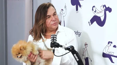 Τρύφωνας Σαμαράς – Αποκάλυψε την ηλικία που συνευρέθηκε για πρώτη φορά με άντρα