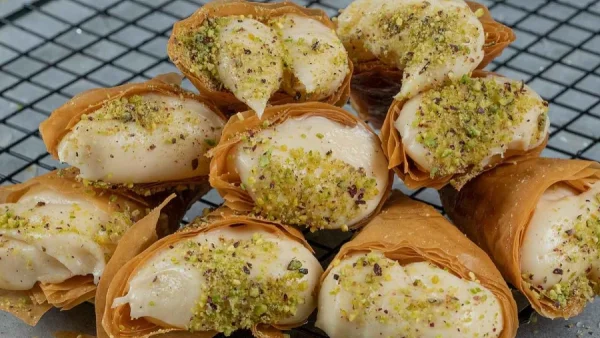 Τρίγωνα Πανοράματος σαν της Θεσσαλονίκης - Το κόλπο με τη νωπή πετσέτα και το αλουμινόχαρτο για να μη στεγνώσει το φύλλο