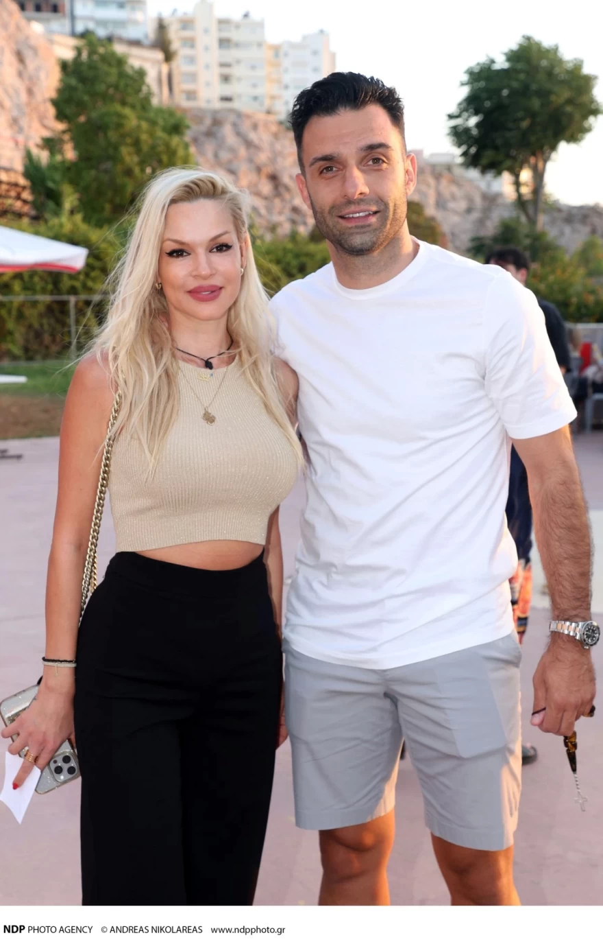 Βίκυ Κάβουρα Γιώργος Τζαβέλλας