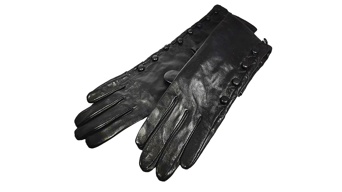 Mαύρα µε κουµπιά, €39, fashionkalogirou.gr