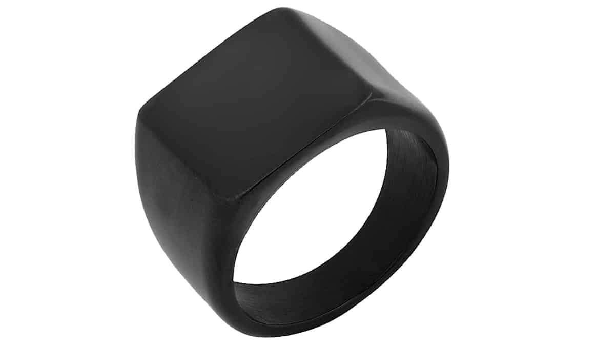 Δαχτυλίδι, €28, Visetti, www.visetti.com