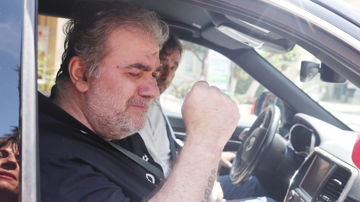 Δημήτρης Σταρόβας: Χαμογελάει ξανά μετά την περιπέτεια υγείας – Η πρώτη βραδινή έξοδος του