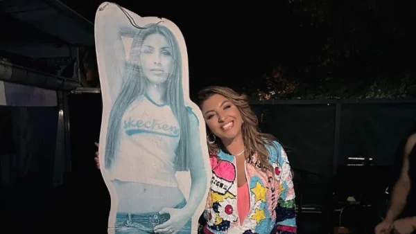 Έλενα Παπαρίζου: "Στέγνωσε" με αυτά τα τρία γεύματα - Πώς έχασε 8 κιλά