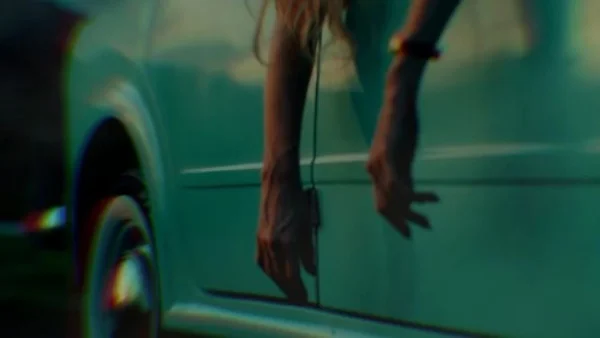 Φως στο Τούνελ: Η Αγγελική Νικολούλη επιστρέφει - Το σοκαριστικά ανατριχιαστικό trailer