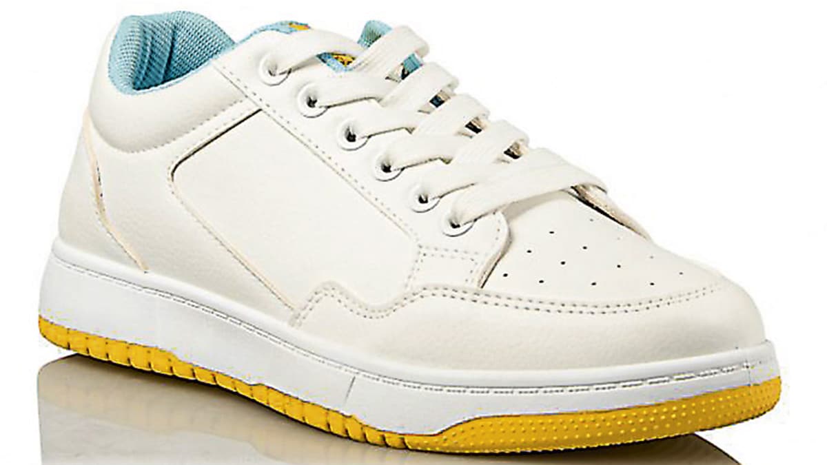 Sneakers, Envie Shoes, €49, envieshoes.gr