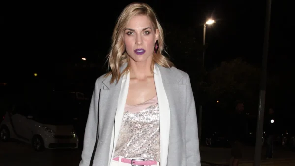 Νύχτα αγωνίας για τη εγκυμονούσα Μαντώ Γαστεράτου: «Δεύτερη φορά που φεύγω από το σπίτι σαν κυνηγημένη»