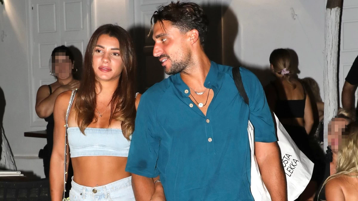 Σάκης Κατσούλης - Το τρυφερό μήνυμα στη Μαριαλένα Ρουμελιώτη: «Η Παναγία να φωτίζει τον δρόμο σου»