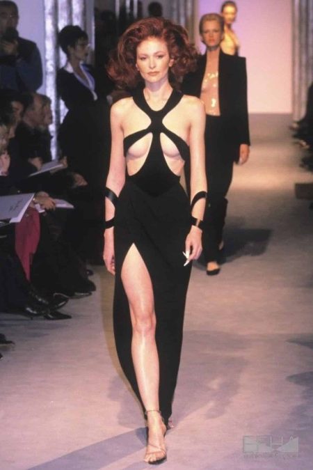 Mugler