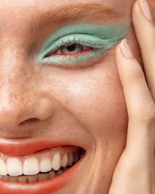 Μονοχρωμία στο μακιγιάζ