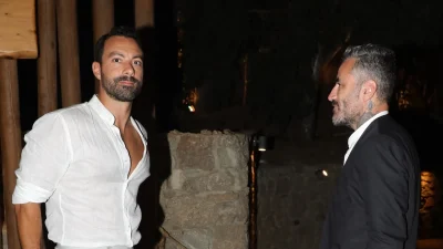 World Party Reunion: Το ευτράπελο που τους έτυχε στο πρώτο γύρισμα - Οι αναρτήσεις του Τανιμανίδη & του Μαυρίδη από το αεροδρόμιο