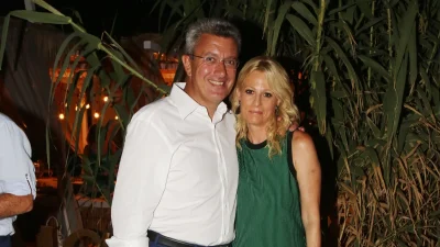 Νίκος Χατζηνικολάου: «Δέχθηκα επίθεση!!» - Τα φιλιά με την Κρίστη Τσολακάκη σε ειδυλλιακό μέρος