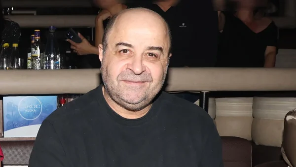Μάρκος Σεφερλής: Κινείται νομικά μετά το σάλο με το σκετς στο Δελφινάριο