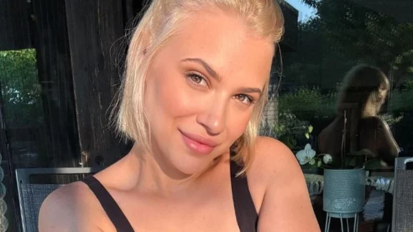 Λάουρα Νάργες: Αδυνάτισε κι άλλο - Η φωτογραφία έξω από το πατρικό στην Γερμανία