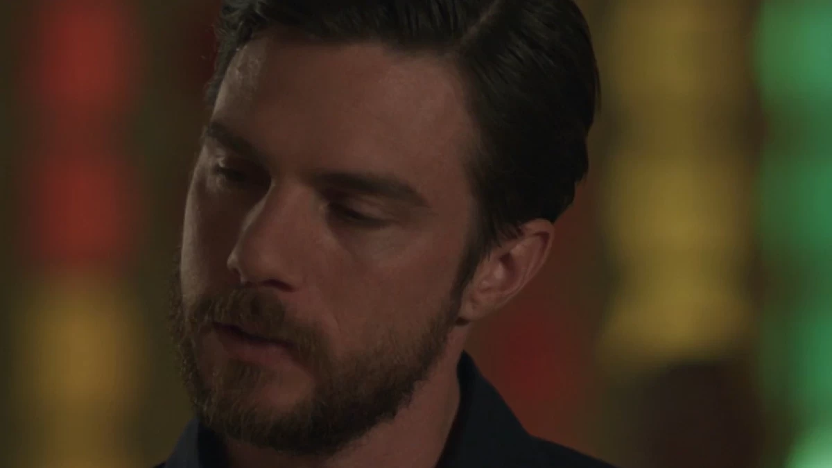 Η Παραλία (17/9): «Δεν είναι σωστό να είμαστε μαζί! Ήμουν έτοιμος να παντρευτώ...» - Τα πάνω κάτω με το παράνομο ζευγάρι