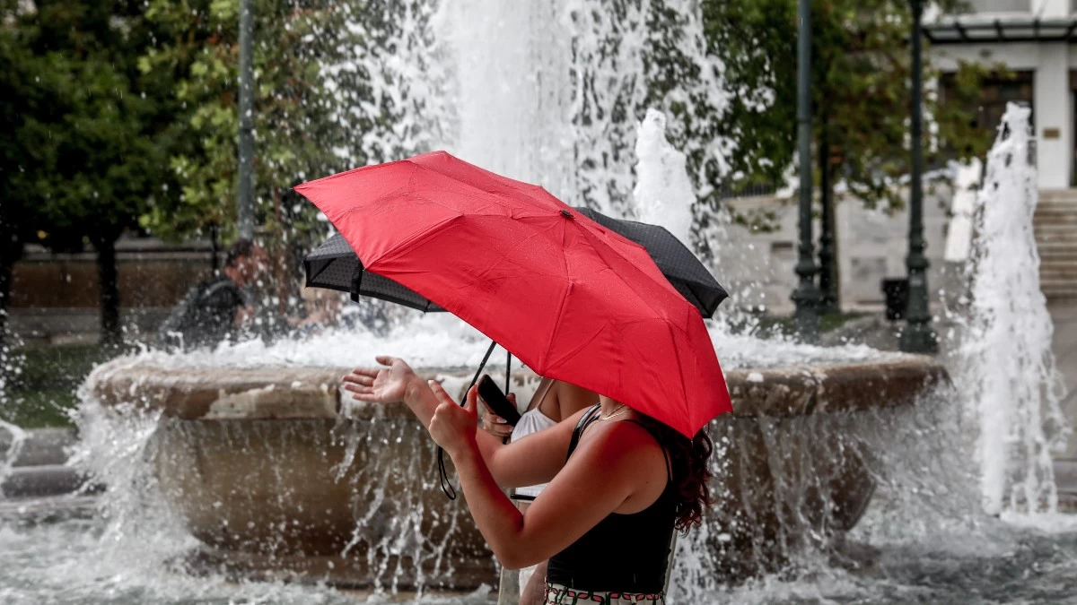 Καιρός 17/9: Βροχές και καταιγίδες σε 6 περιοχές της Ελλάδας - Ποιες είναι αυτές