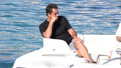 Ατζούν Ιλιτζαλί: Τα εκατομμύρια στην τράπεζα, οι 4 γάμοι και τα τέσσερα παιδιά από διαφορετικές γυναίκες