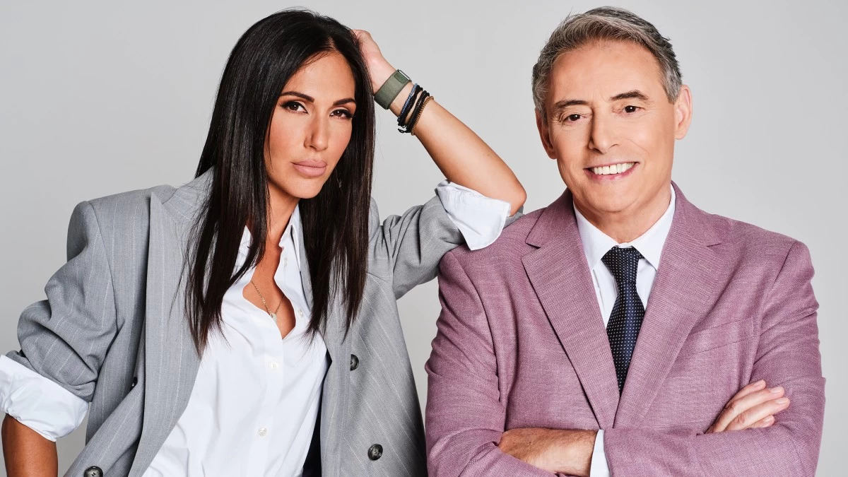 Κοινωνία Ώρα Mega: Αξιοσημείωτα τα χθεσινά 11/9 νούμερα - Γιατί βγαίνουν πάντα πρώτοι στην ζώνη τους