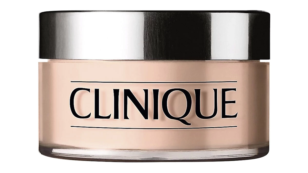 Ανάλαφρη πούδρα που σταθεροποιεί το μακιγιάζ, Blended Face Powder No 04, Clinique, €44,95
