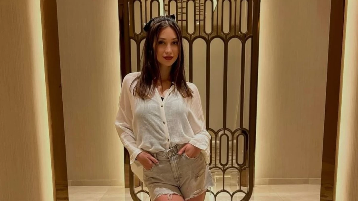 Δήμητρα Βαμβακούση: Η γυμναστική που κάνει για να χάσει τα κιλά της εγκυμοσύνης και να εμφανίσει τους κοιλιακούς της