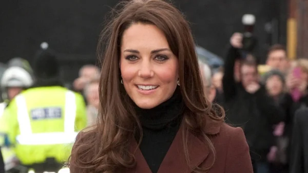 Κέιτ Μίντλετον: Επέστρεψε στις δημόσιες εμφανίσεις μετά τις χημειοθεραπείες