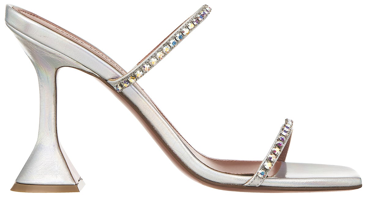 Πέδιλα, AMINA MUADDI, Κalogirou