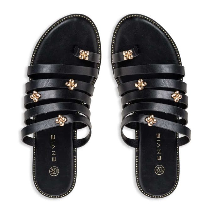 Η καλοκαιρινή συλλογή ENVIE SHOES Άνοιξη- Καλοκαίρι 2023  ολοκληρώνεται με την ονειρική καμπάνια “A Summer’s Dream’