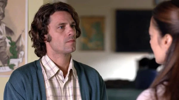 Ηλέκτρα: Τον βρίσκουν νεκρό μέσα στο σπίτι του - Οι καμπάνες χτυπούν πένθιμα στην Αρσινόη