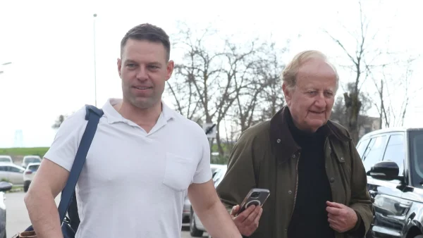 Στέφανος Κασσελάκης: Οι πρώτες δηλώσεις του πατέρα του μετά την αποπομπή του - Πού βρίσκεται ο πρώην πρόεδρος του ΣΥΡΙΖΑ