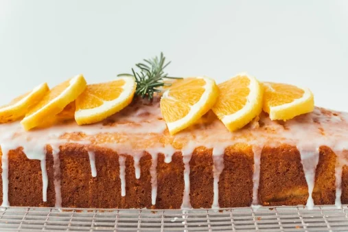 Πως να φτιάξετε το πιο αφράτο και μαλακό κέικ πορτοκάλι χωρίς μίξερ - Τα 7 μυστικά ενός pro σεφ