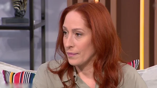 Κόρα Καρβούνη - Η σκληρή οικονόμος του «Grand Hotel» δεν μπορεί τα social media: «Είδα για τρία λεπτά TikTok και κουράστηκα»