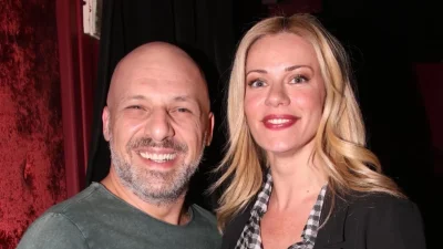 Νίκος Μουτσινάς: Βόλτα με τη Ζέτα Μακρυπούλια σε σκάφος λίγο πριν τις πρεμιέρες των εκπομπών τους