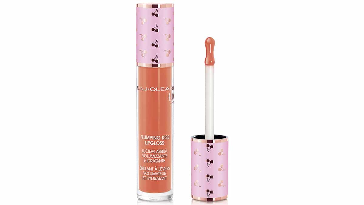 Ενυδατικό lip gloss, Plumping Kiss Lipgloss No 05, Naj-Oleari, €16 (στο πολυκατάστημα notos Αθήνας, στο πολυκατάστημα notos Θεσσαλονίκης & στο notos.gr)