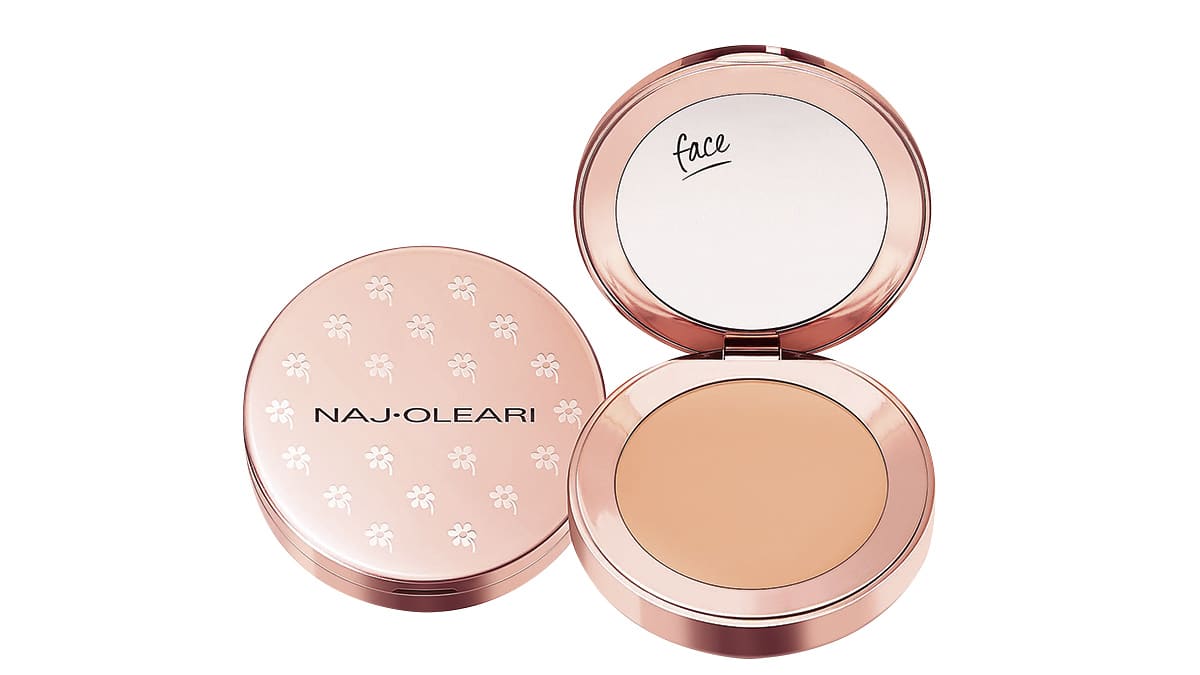 Κρεμώδες concealer, Ultimate Cover Concealer No 02, Naj-Oleari, €18 (στο πολυκατάστημα notos Αθήνας, στο πολυκατάστημα notos Θεσσαλονίκης & στο notos.gr)