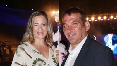 Πύρρος Δήμας: Όλοι κοιτούσαν την μπέμπα με την κορδέλα - Η πρώτη δημόσια οικογενειακή έξοδος με την Αφροδίτη Σκαφίδα και την κόρη τους