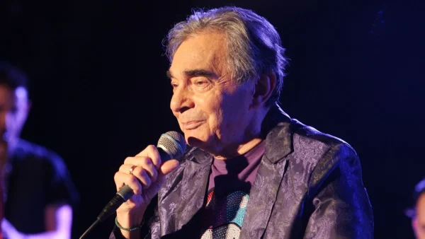 Ανατριχιάζει ο Τέρης Χρυσός: «Είμαι καθηλωμένος στο κρεβάτι! Θέλω πάνω στον τάφο μου να γράψετε...»