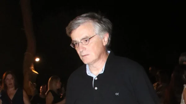 Σωτήρης Τσιόδρας: Ποιος είναι ο 59χρονος λοιμωξιολόγος - Η κούκλα σύζυγός του, ο γάμος και τα 7 παιδιά