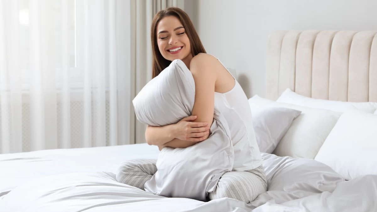 Το κόλπο για να αφαιρέσεις τους κίτρινους λεκέδες από τα λευκά σεντόνια