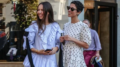 Το πιο μοδάτο φόρεμα του φθινοπώρου ταιριάζει σε όλους τους σωματότυπους