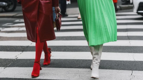Trends F/W 24-25: Αυτός είναι ο πιο στυλάτος συνδυασμός που φοράνε οι Γαλλίδες το φθινόπωρο