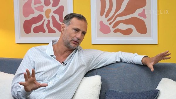 Δημήτρης Πλειώνης: «Με τη γυναίκα μου γνωριζόμασταν 4 μήνες πριν κάνουμε παιδί...»