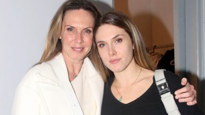 Εβελίνα Παπούλια Αφροδίτη Λιάντου σε βραδινή έξοδό οτυς