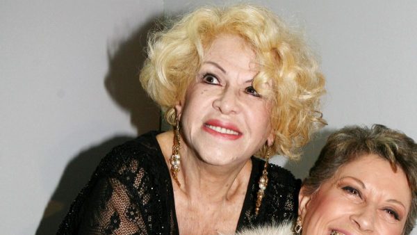 Καίτη Γκρέυ - Η υιοθεσία, η κακοποίηση, ο γάμος στα 14 και ο βιασμός: «Φώναζα, ούρλιαζα, ένιωσα την απανθρωπιά»