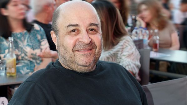 Μάρκος Σεφερλής: Περνά ξανά στην «αντεπίθεση», απαντά στους επικριτές του και τα αιχμηρά σχόλια