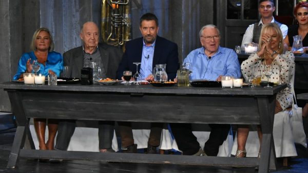 Μίμης Πλέσσας – Έκτακτο αφιέρωμα από τον στον σπουδαίο μουσικοσυνθέτη απόψε στις 21.00