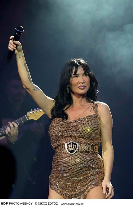 Η Πάολα στη σκηνή