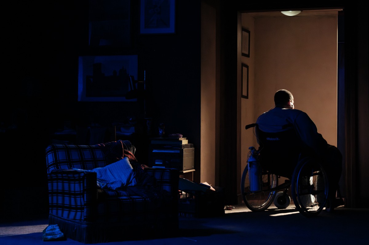 Ο Πυγμαλίων Δαδακαρίδης στη «Φάλαινα»