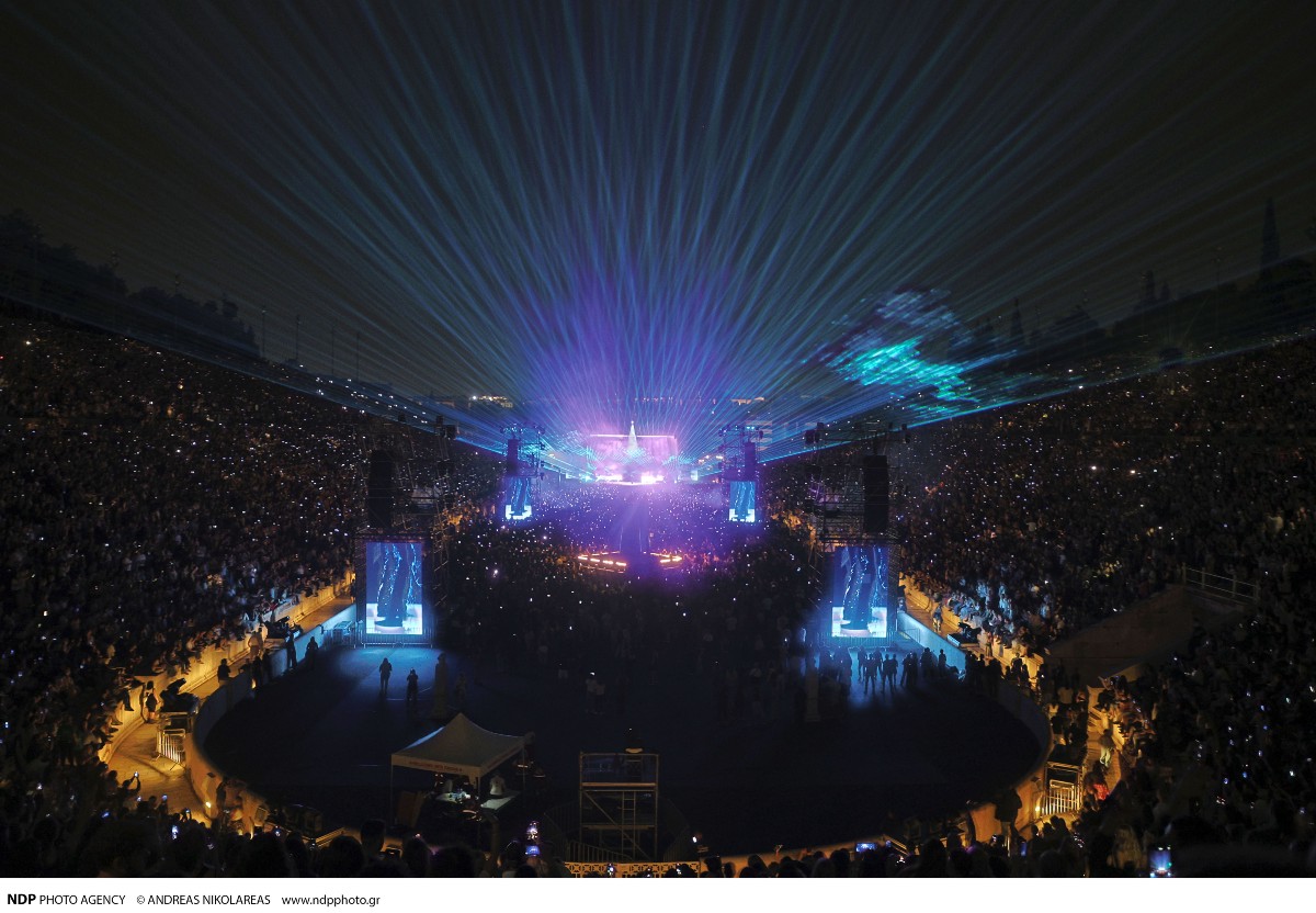 65,000 κόσμος στην συναυλία της Άννας Βίσση στο Καλλιμάρμαρο
